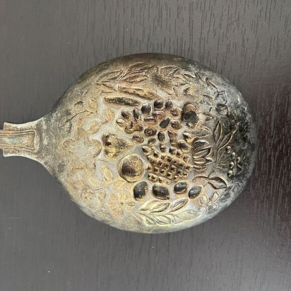 Sheffield England EPNS A1 Kings Pattern Silver Plated Round Fruit Serving Spoon - Picture 5 of 10